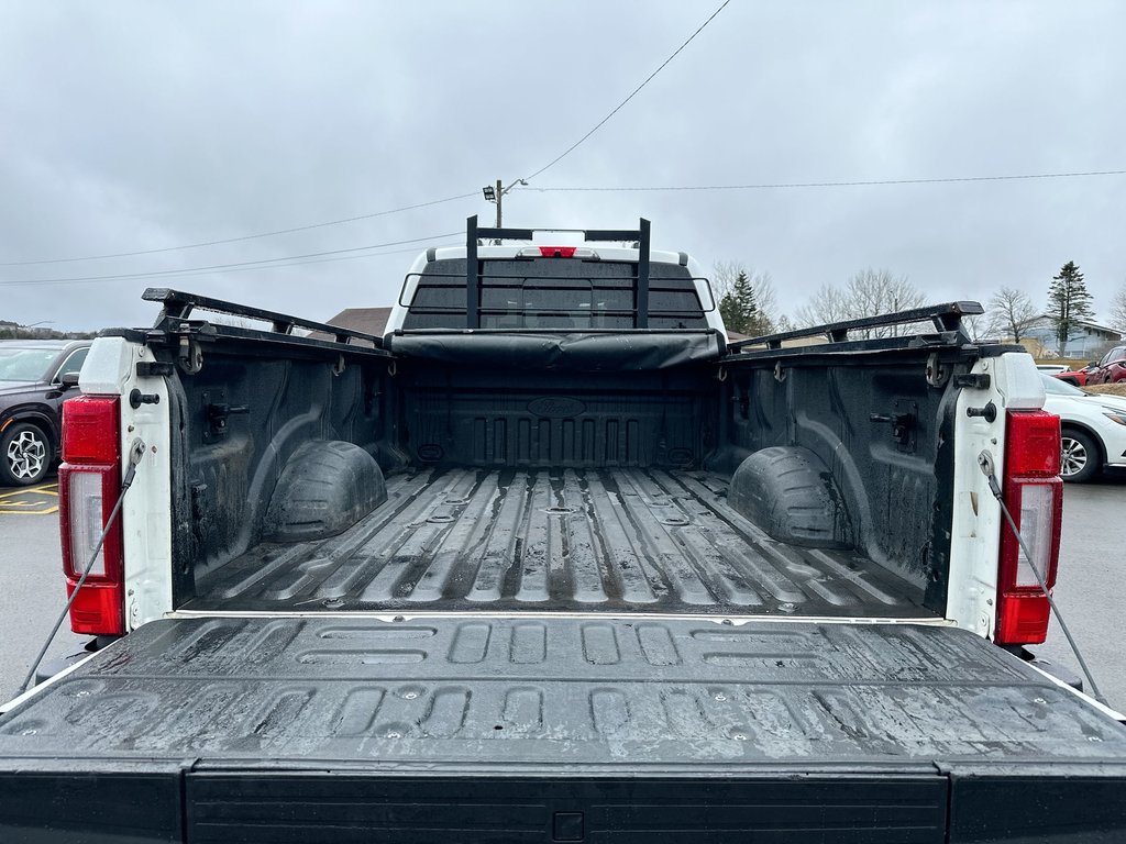 2022 Ford Super Duty F-350 DRW in Antigonish, Nova Scotia - 35 - w1024h768px