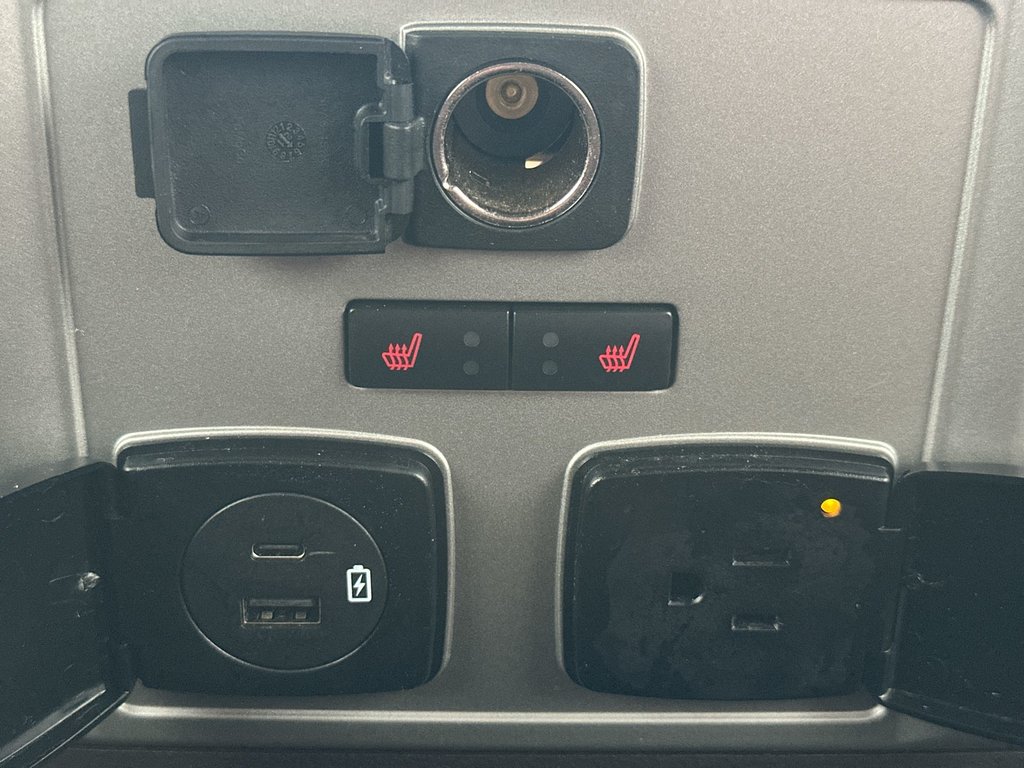 2022 Ford Super Duty F-350 DRW in Antigonish, Nova Scotia - 46 - w1024h768px