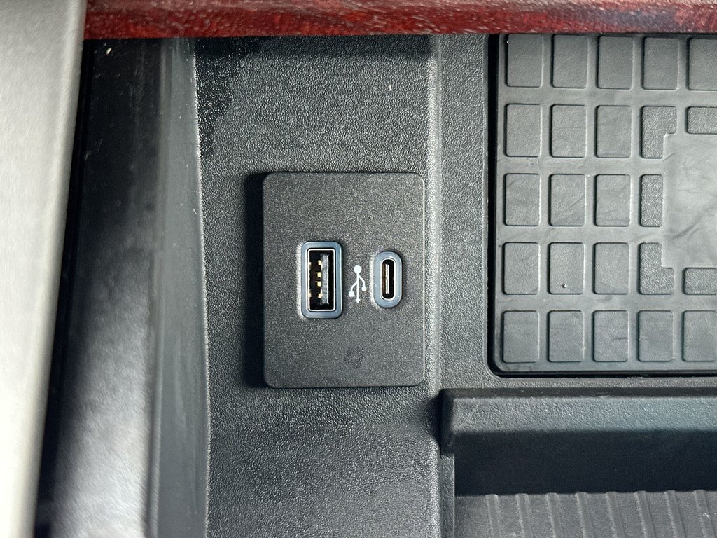 2022 Ford Super Duty F-350 DRW in Antigonish, Nova Scotia - 42 - w1024h768px