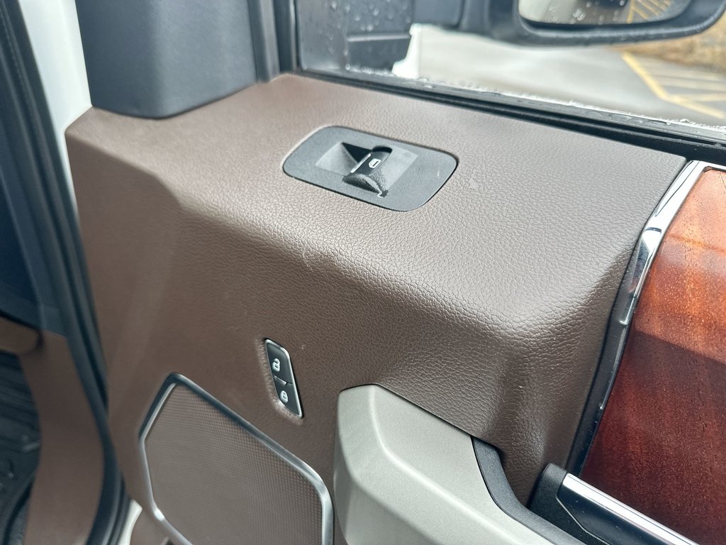 2022 Ford Super Duty F-350 DRW in Antigonish, Nova Scotia - 43 - w1024h768px