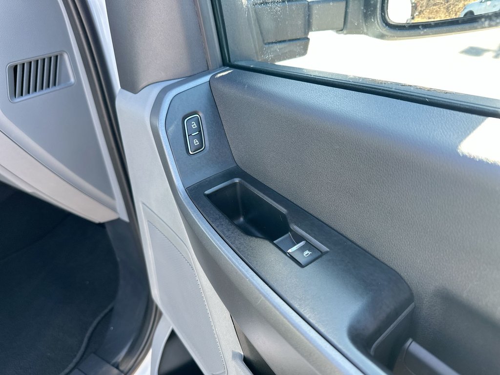 2024 Ford Super Duty F-350 SRW XLT | Diesel | Cam | Bluetooth | Warranty to 2029 in Saint John, New Brunswick - 43 - w1024h768px