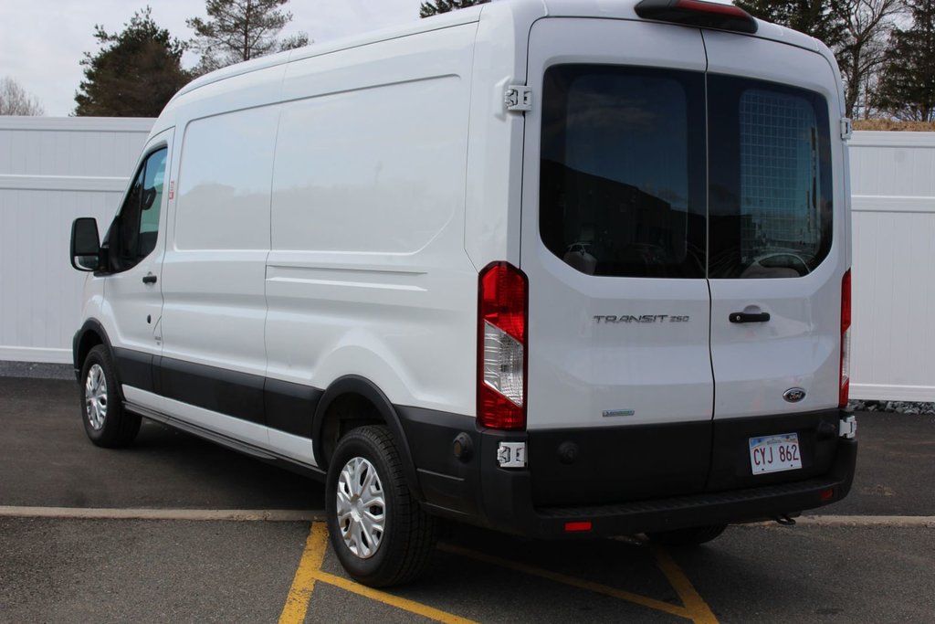 2020 Ford TRANSIT-250 in Antigonish, Nova Scotia - 5 - w1024h768px