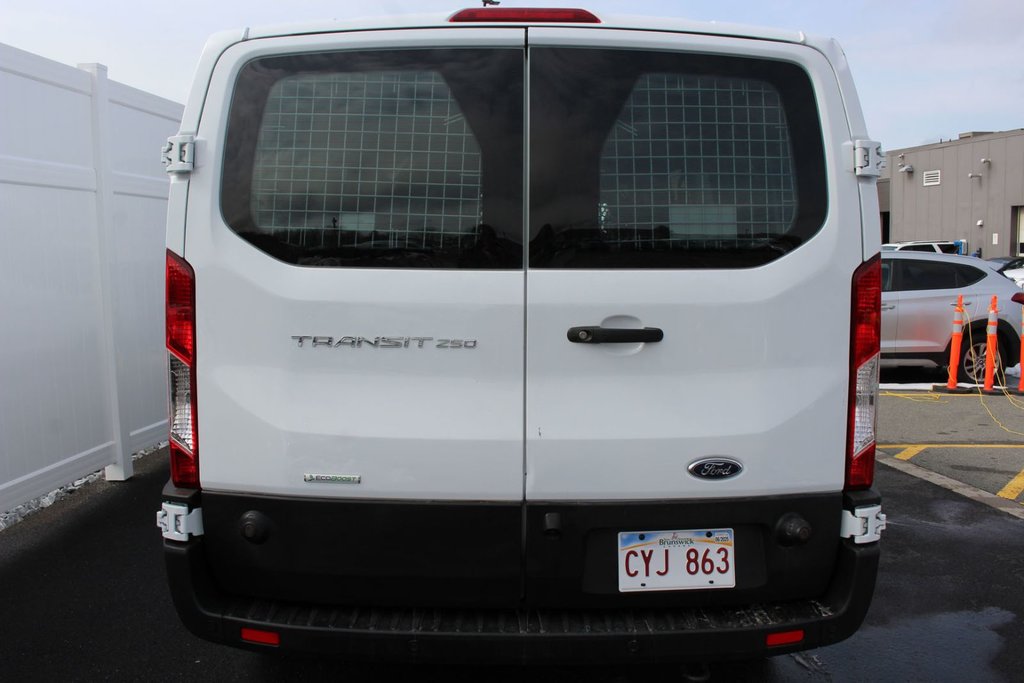 2020 Ford TRANSIT-250 in Antigonish, Nova Scotia - 32 - w1024h768px