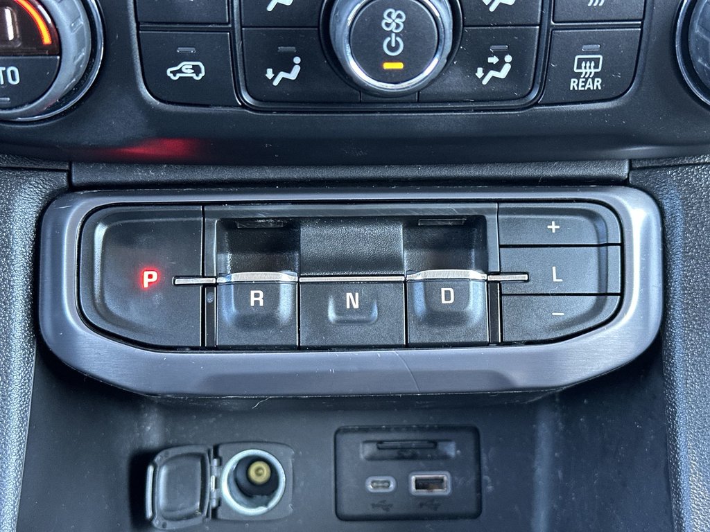 GMC Acadia AT4 | Cam | HtdSeats | Bluetooth | Aux | Cruise 2021 à Saint John, Nouveau-Brunswick - 29 - w1024h768px