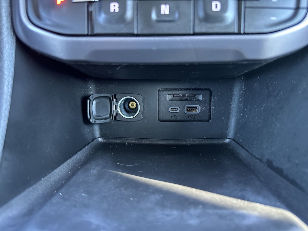 GMC Acadia AT4 | Cam | HtdSeats | Bluetooth | Aux | Cruise 2021 à Saint John, Nouveau-Brunswick - 43 - w1024h768px