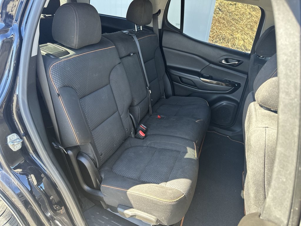 GMC Acadia AT4 | Cam | HtdSeats | Bluetooth | Aux | Cruise 2021 à Saint John, Nouveau-Brunswick - 37 - w1024h768px