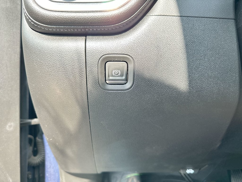 2020 GMC Sierra 1500 Elevation | Htd Whl | Cam | Cruise | Roof | Bose in Saint John, New Brunswick - 30 - w1024h768px