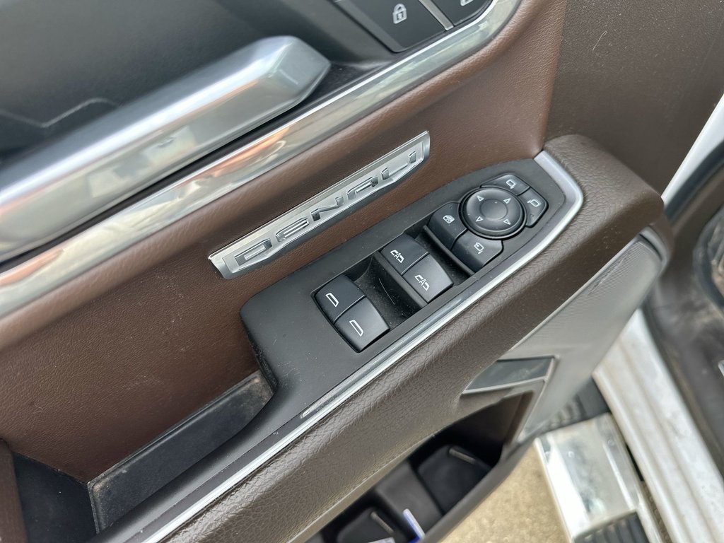 2025 GMC Sierra 1500 Denali | Lthr | Roof | HtdSeats | Warranty to 2029 in Saint John, New Brunswick - 15 - w1024h768px