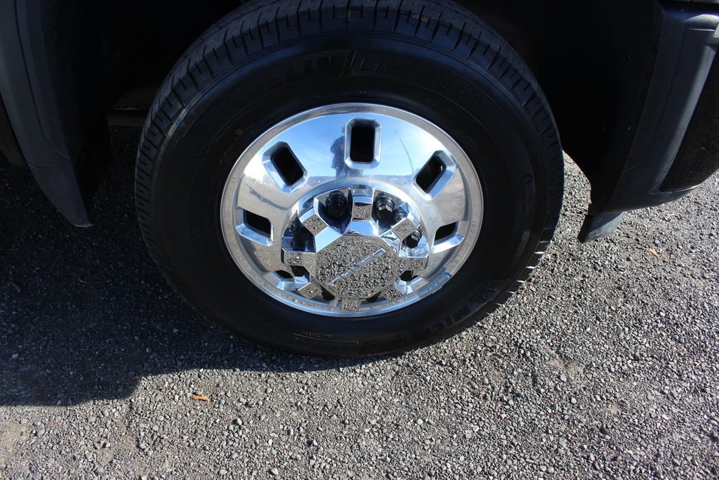 2024 GMC Sierra 3500HD in Antigonish, Nova Scotia - 9 - w1024h768px