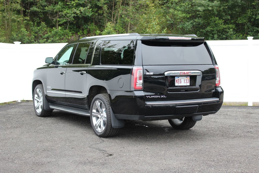 2019  Yukon XL Denali | Leather | Roof | Nav | Warranty to 2024 in Saint John, New Brunswick - 5 - w1024h768px