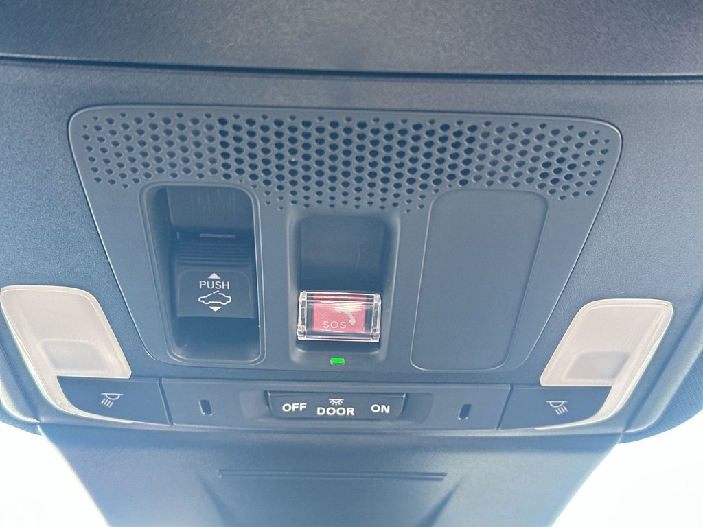 Honda Civic Si Sedan Roof | Cam | HtdSeat | USB |  Warranty to 2029 2025 à Saint John, Nouveau-Brunswick - 52 - w1024h768px