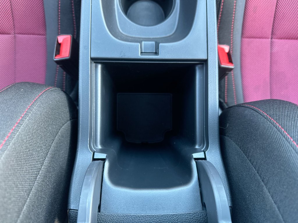 Honda Civic Si Sedan Roof | Cam | HtdSeat | USB |  Warranty to 2029 2025 à Saint John, Nouveau-Brunswick - 49 - w1024h768px