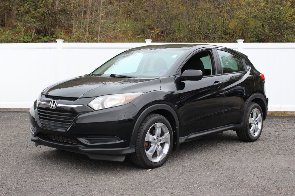 2016 Honda HR-V in Antigonish, Nova Scotia - 3 - w1024h768px