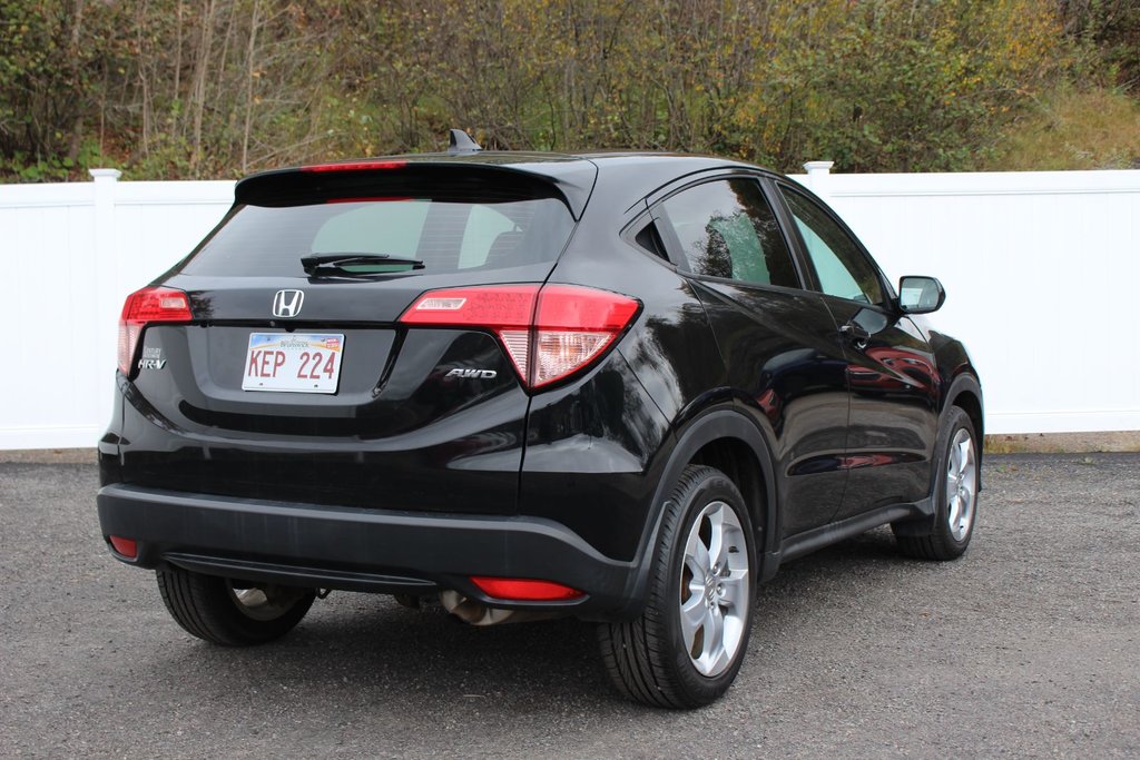 2016 Honda HR-V in Antigonish, Nova Scotia - 7 - w1024h768px