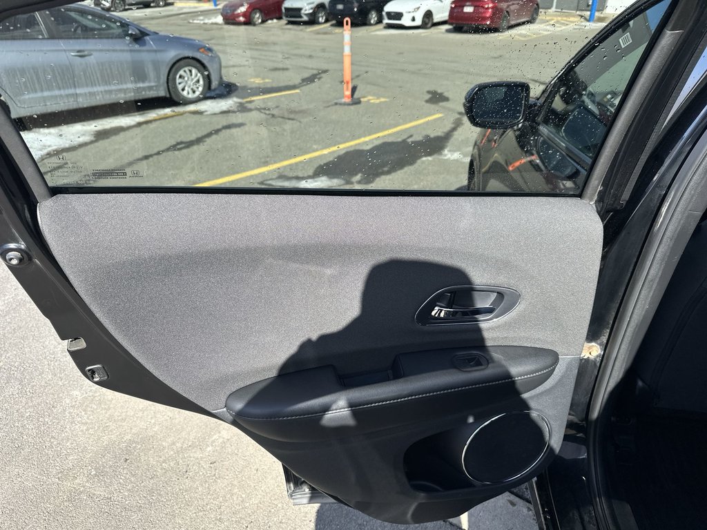 2021 Honda HR-V Sport | Cam | Roof | Bluetooth | HtdSeat | Cruise in Saint John, New Brunswick - 34 - w1024h768px