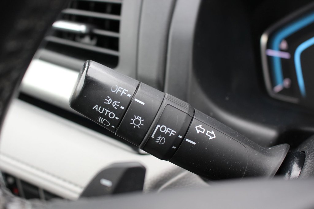 2019 Honda Odyssey Touring | Leather | Roof | Cam | HtdSeats | Aux in Saint John, New Brunswick - 32 - w1024h768px