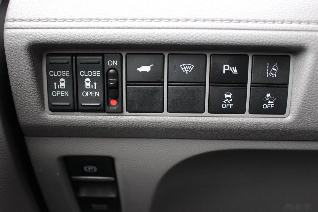 2019 Honda Odyssey Touring | Leather | Roof | Cam | HtdSeats | Aux in Saint John, New Brunswick - 24 - w1024h768px