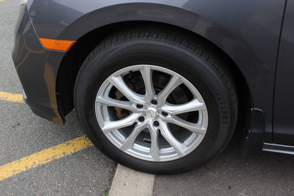 2019 Honda Odyssey Touring | Leather | Roof | Cam | HtdSeats | Aux in Saint John, New Brunswick - 20 - w1024h768px