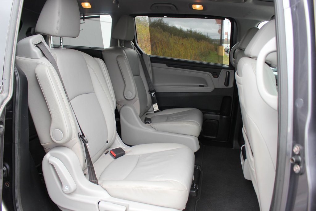 2019 Honda Odyssey Touring | Leather | Roof | Cam | HtdSeats | Aux in Saint John, New Brunswick - 14 - w1024h768px