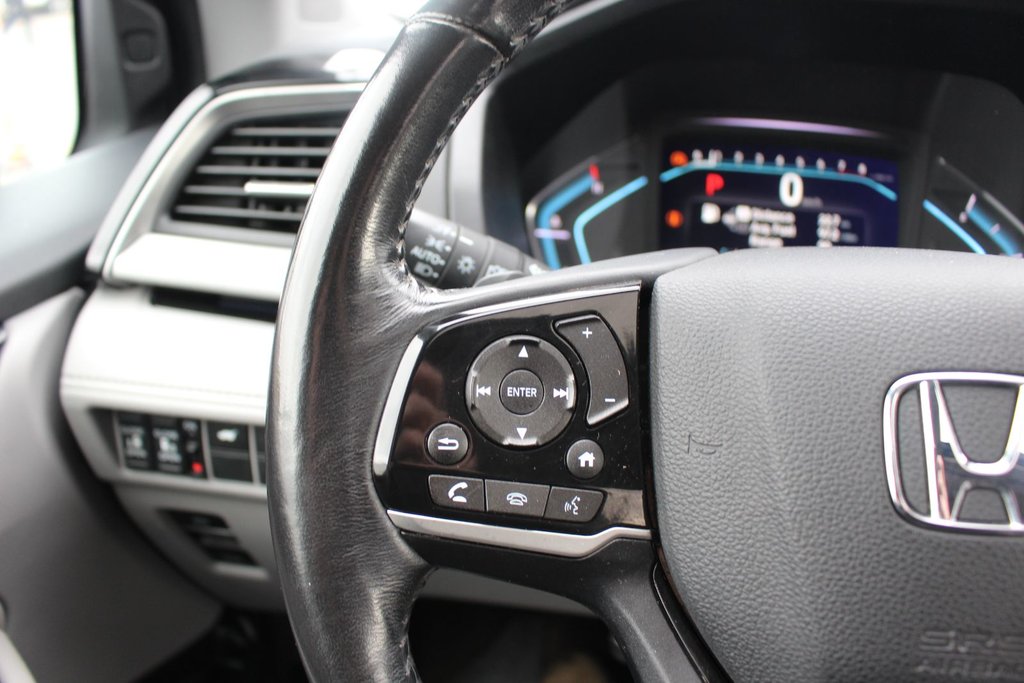 2019 Honda Odyssey Touring | Leather | Roof | Cam | HtdSeats | Aux in Saint John, New Brunswick - 26 - w1024h768px