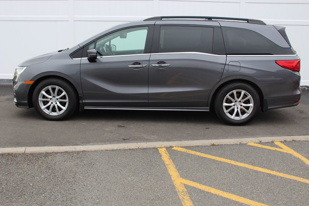 2019 Honda Odyssey Touring | Leather | Roof | Cam | HtdSeats | Aux in Saint John, New Brunswick - 5 - w1024h768px