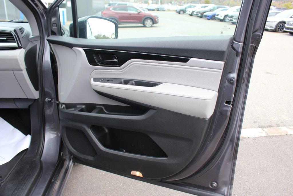 2019 Honda Odyssey Touring | Leather | Roof | Cam | HtdSeats | Aux in Saint John, New Brunswick - 15 - w1024h768px
