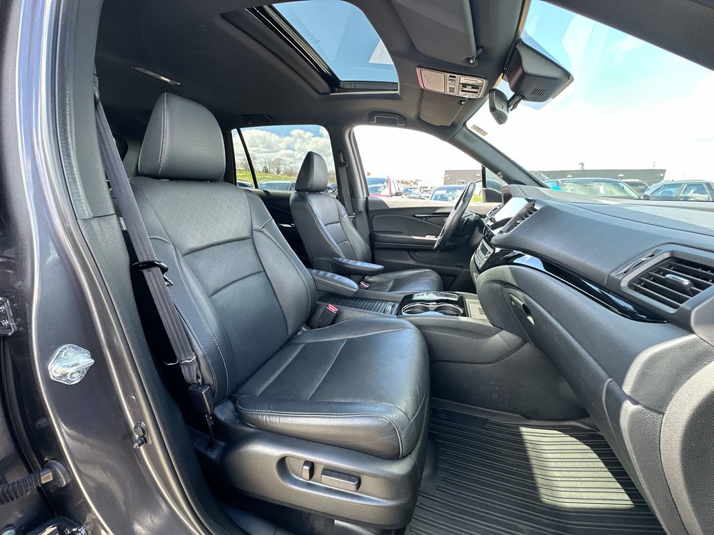 2021 Honda Passport Touring | Roof | Lthr | VentSeat | AdptCruise in Saint John, New Brunswick - 42 - w1024h768px