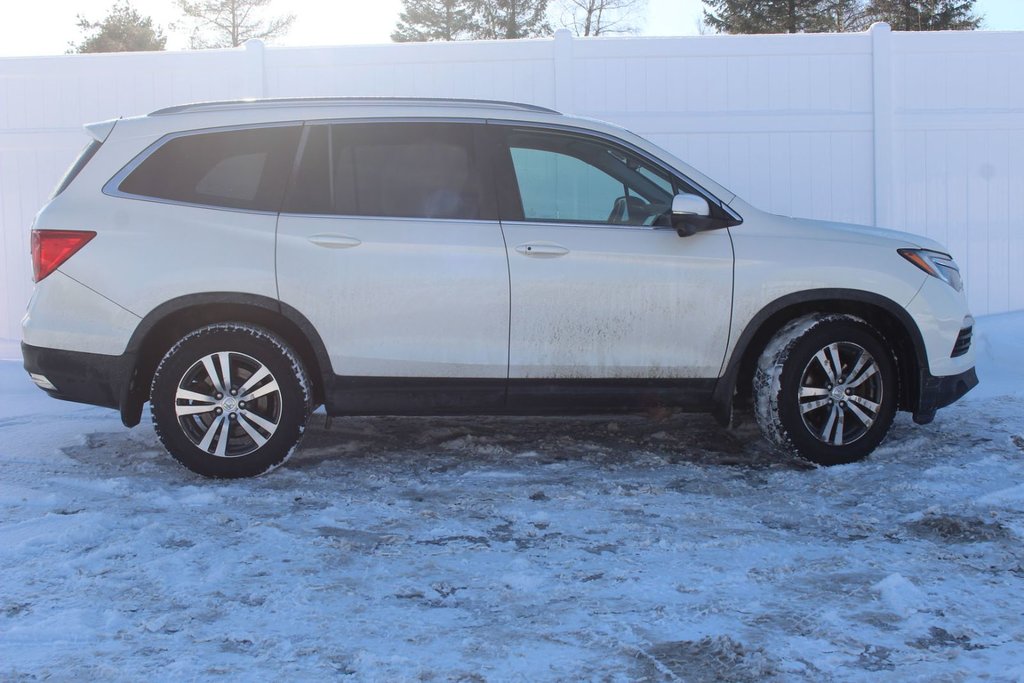 2017 Honda Pilot EX-L | Leather | Roof | Cam | FREE 200K Warranty in Saint John, New Brunswick - 8 - w1024h768px