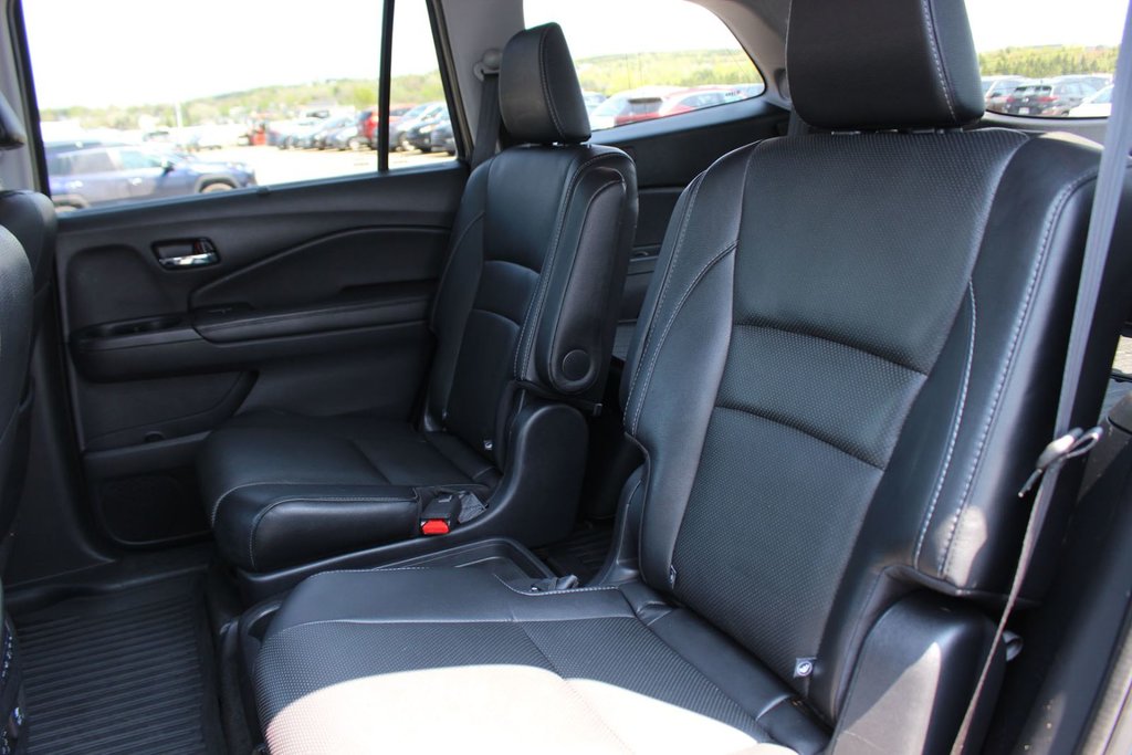 2017 Honda Pilot in Antigonish, Nova Scotia - 30 - w1024h768px
