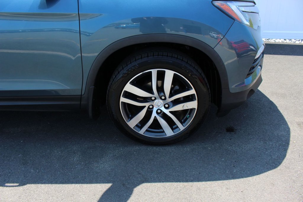 2017 Honda Pilot in Antigonish, Nova Scotia - 9 - w1024h768px