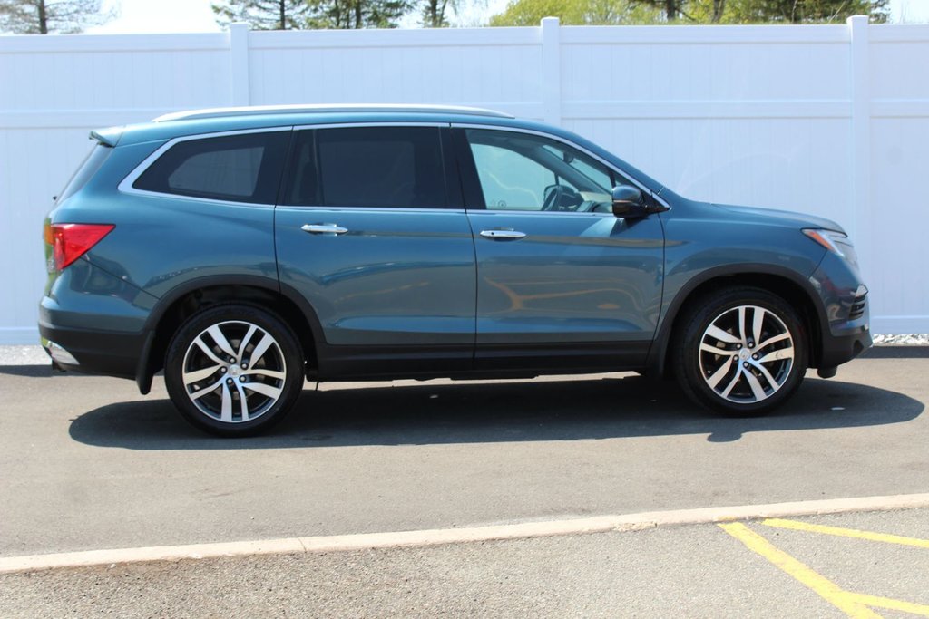 2017 Honda Pilot in Antigonish, Nova Scotia - 8 - w1024h768px