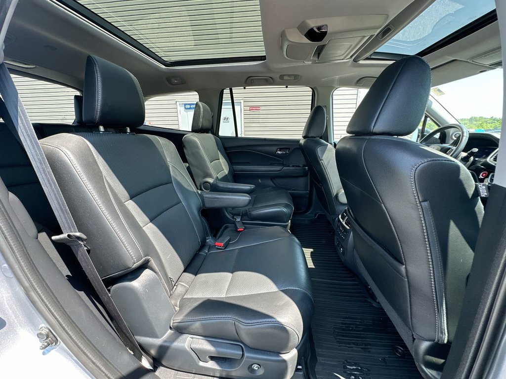 2020 Honda Pilot Touring | 7-Pass | Lthr | Nav | VntdSeat | Cam in Saint John, New Brunswick - 39 - w1024h768px
