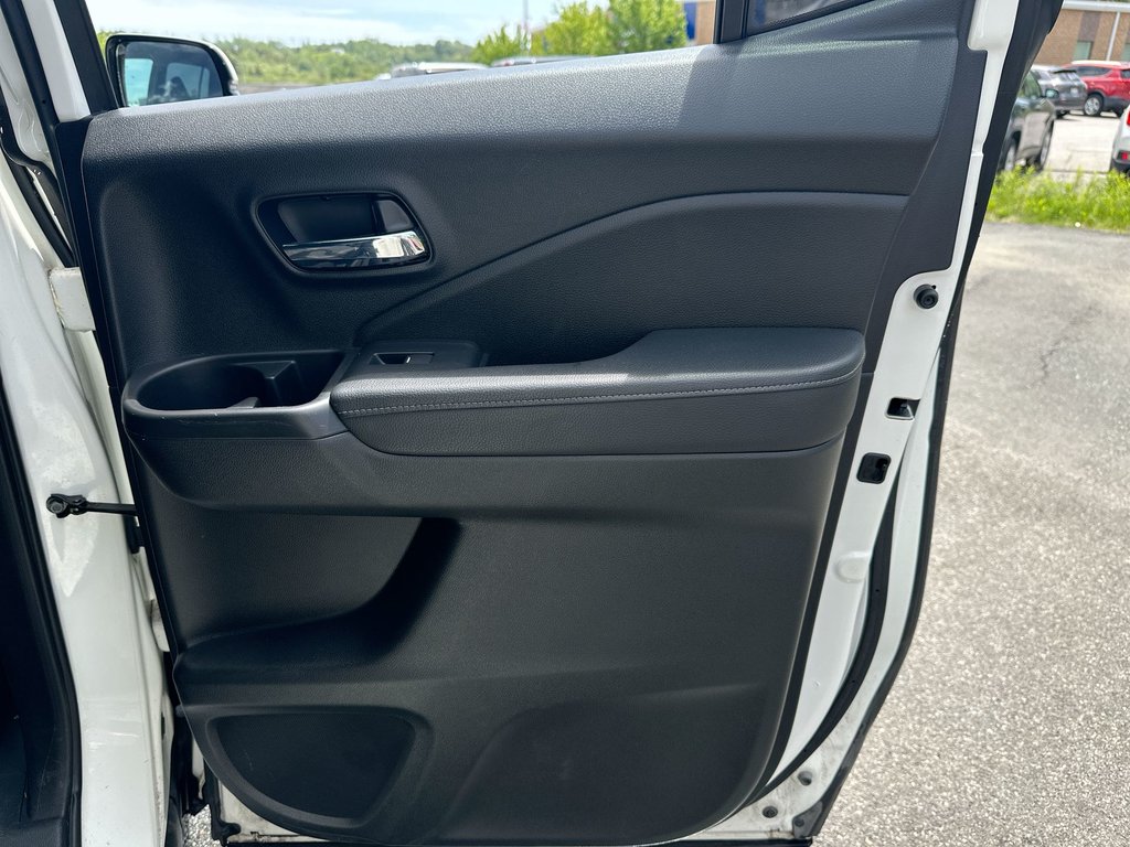 2018 Honda Ridgeline Sport | Roof | Cam | HtdSeats | Bluetooth | USB in Saint John, New Brunswick - 41 - w1024h768px