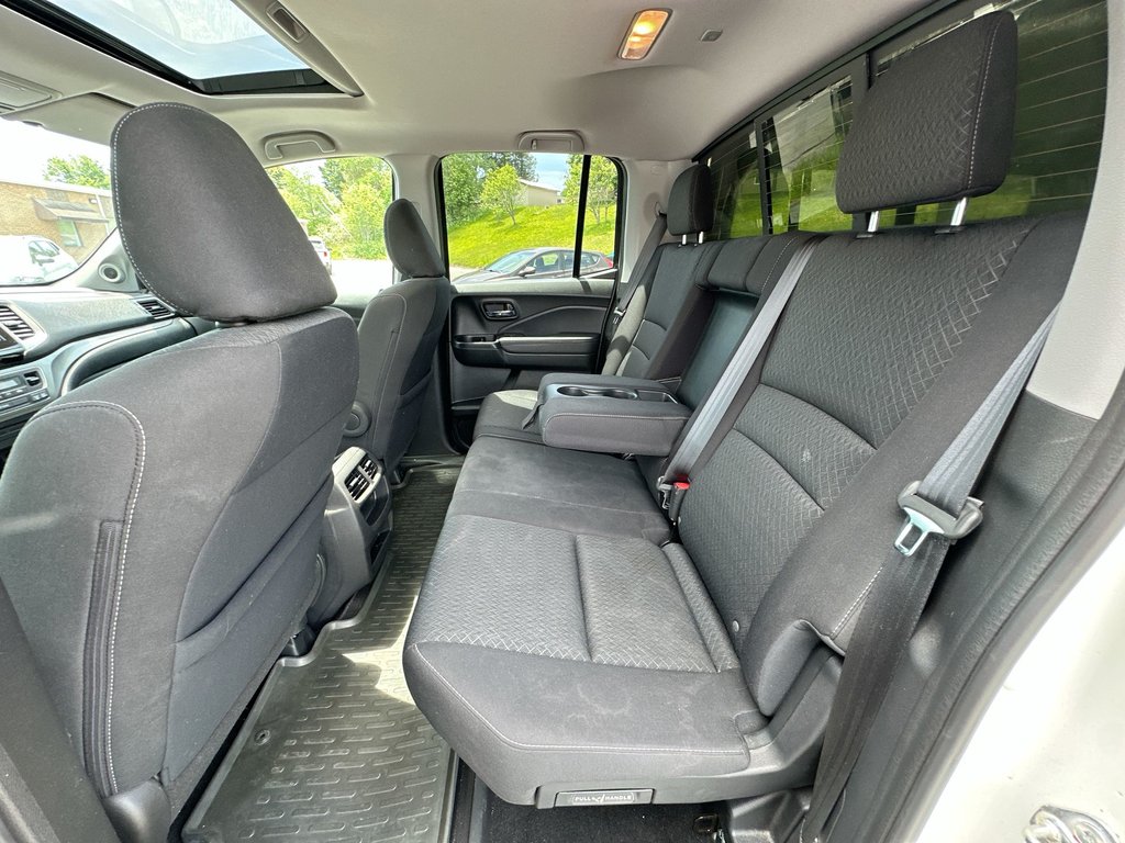 2018 Honda Ridgeline Sport | Roof | Cam | HtdSeats | Bluetooth | USB in Saint John, New Brunswick - 33 - w1024h768px