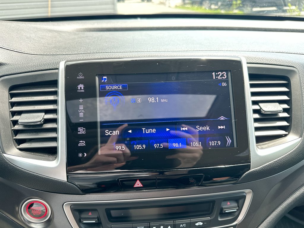 2018 Honda Ridgeline Sport | Roof | Cam | HtdSeats | Bluetooth | USB in Saint John, New Brunswick - 25 - w1024h768px