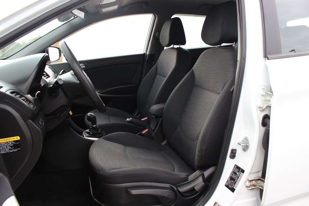 Hyundai ACCENT GL GL | USB | HtdSeats | Bluetooth | XM | Cruise 2015 à Saint John, Nouveau-Brunswick - 10 - w1024h768px