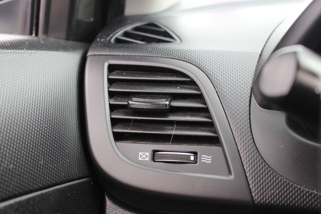 Hyundai ACCENT GL GL | USB | HtdSeats | Bluetooth | XM | Cruise 2015 à Saint John, Nouveau-Brunswick - 37 - w1024h768px