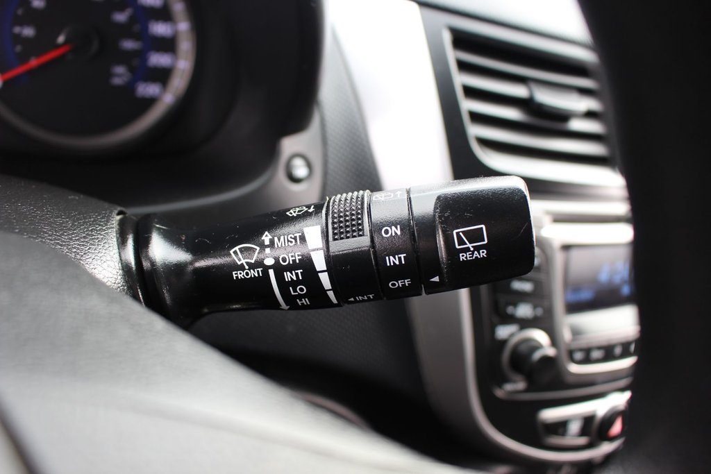 Hyundai ACCENT GL GL | USB | HtdSeats | Bluetooth | XM | Cruise 2015 à Saint John, Nouveau-Brunswick - 21 - w1024h768px