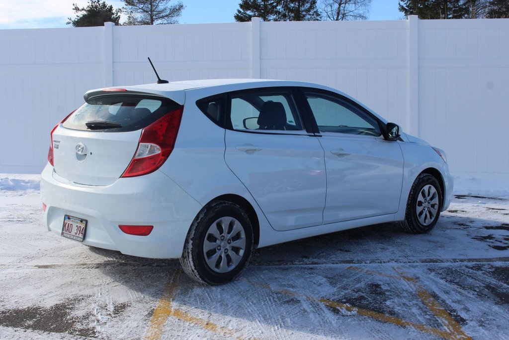 2016 Hyundai Accent GL | 6-Spd | USB | HtdSeats | Bluetooth | Keyless in Saint John, New Brunswick - 7 - w1024h768px