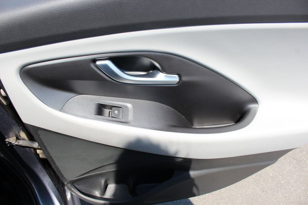 2018 Hyundai Elantra GT GT | GL | Cam | USB | HtdWheel | Bluetooth | XM in Saint John, New Brunswick - 41 - w1024h768px