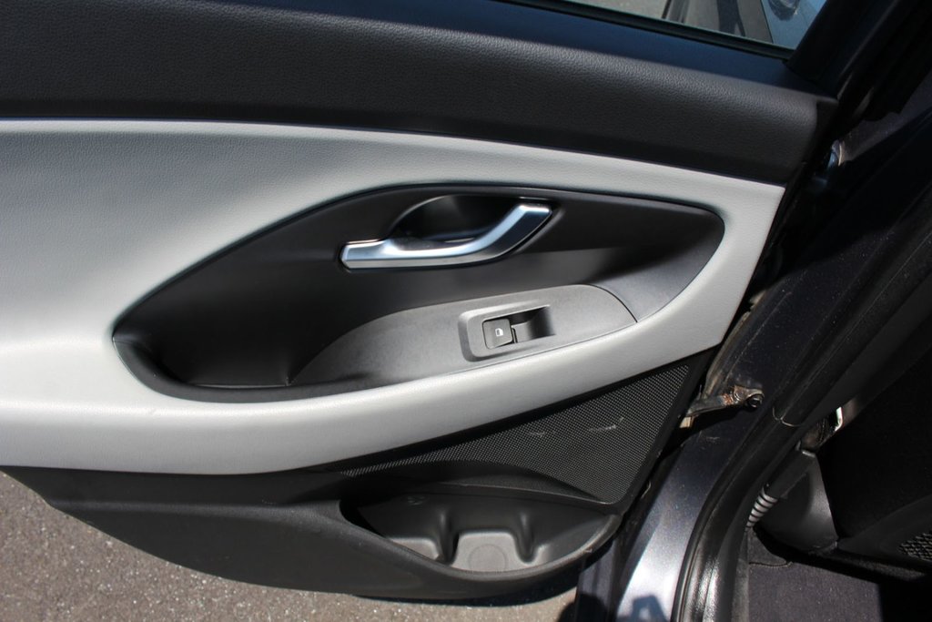 2018 Hyundai Elantra GT GT | GL | Cam | USB | HtdWheel | Bluetooth | XM in Saint John, New Brunswick - 34 - w1024h768px