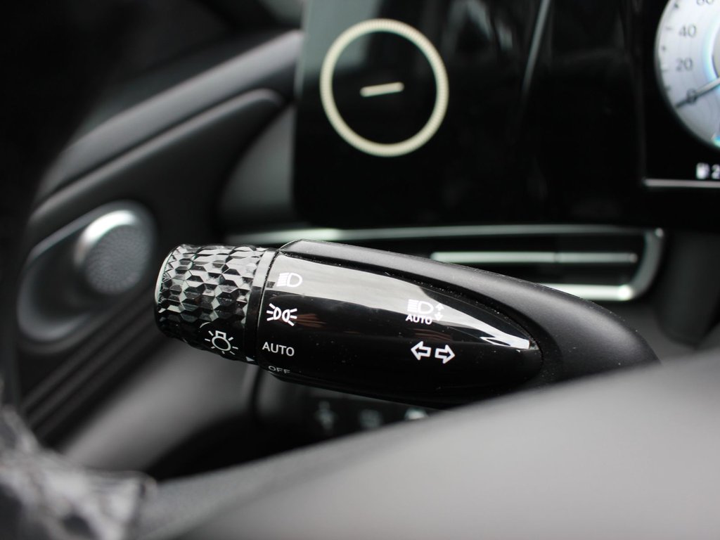 2021 Hyundai Elantra Hybrid Ultimate | Roof | HtdSeats | Warranty to 2029 in Saint John, New Brunswick - 26 - w1024h768px