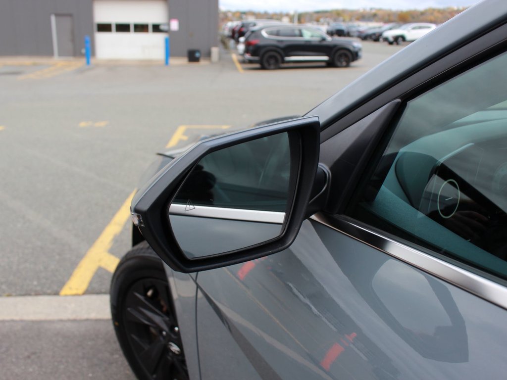 2021 Hyundai Elantra Hybrid Ultimate | Roof | HtdSeats | Warranty to 2029 in Saint John, New Brunswick - 11 - w1024h768px