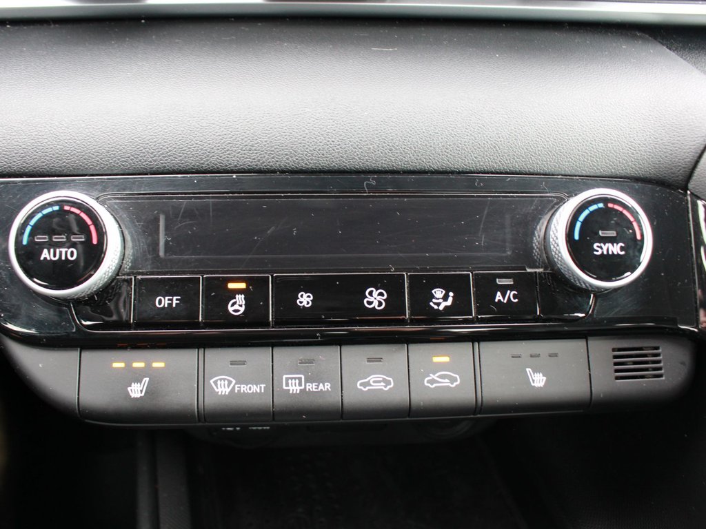 2021 Hyundai Elantra Hybrid Ultimate | Roof | HtdSeats | Warranty to 2029 in Saint John, New Brunswick - 30 - w1024h768px