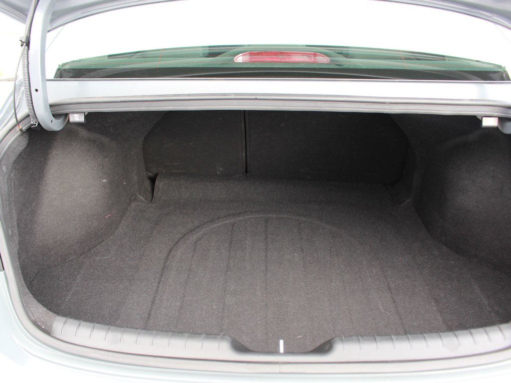 2021 Hyundai Elantra Hybrid Ultimate | Roof | HtdSeats | Warranty to 2029 in Saint John, New Brunswick - 51 - w1024h768px