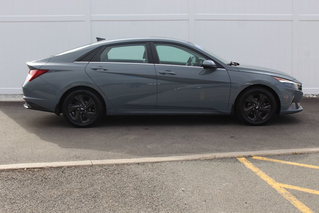 2021 Hyundai Elantra Hybrid Ultimate | Roof | HtdSeats | Warranty to 2029 in Saint John, New Brunswick - 8 - w1024h768px