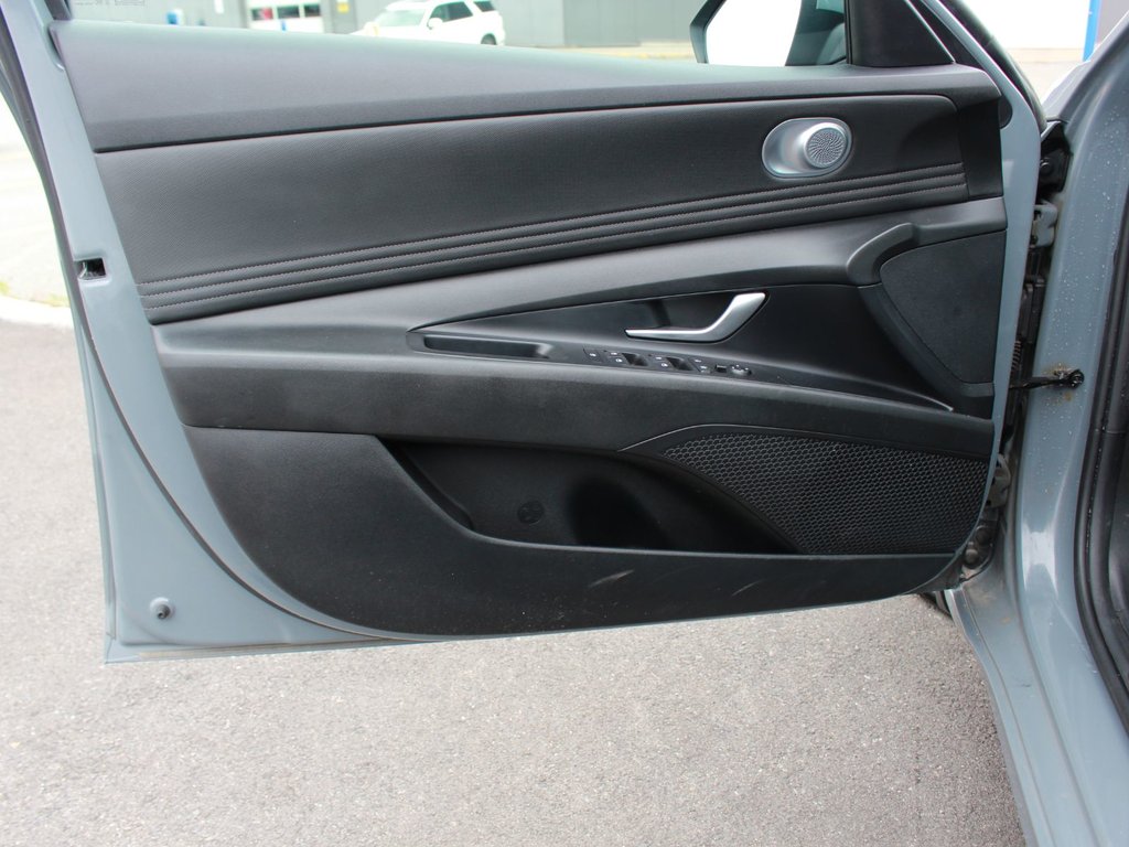 2021 Hyundai Elantra Hybrid Ultimate | Roof | HtdSeats | Warranty to 2029 in Saint John, New Brunswick - 40 - w1024h768px