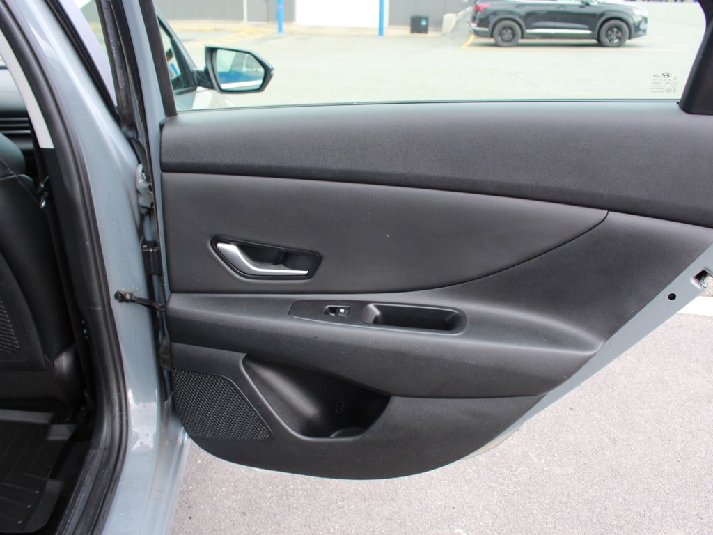 2021 Hyundai Elantra Hybrid Ultimate | Roof | HtdSeats | Warranty to 2029 in Saint John, New Brunswick - 50 - w1024h768px