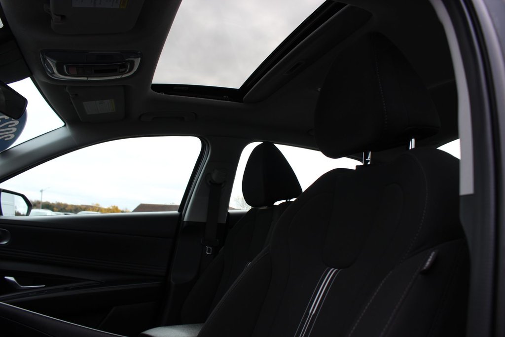 2022 Hyundai Elantra Hybrid Preferred | HtdSeat | Cam | USB | Warranty to 2030 in Saint John, New Brunswick - 11 - w1024h768px