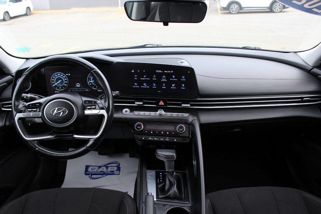 2022 Hyundai Elantra Hybrid Preferred | HtdSeat | Cam | USB | Warranty to 2030 in Saint John, New Brunswick - 12 - w1024h768px